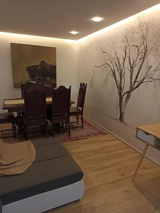 Tres Bel Appartement Rez De Jardin Appart De 53M2. Pfastatt Dış mekan fotoğraf